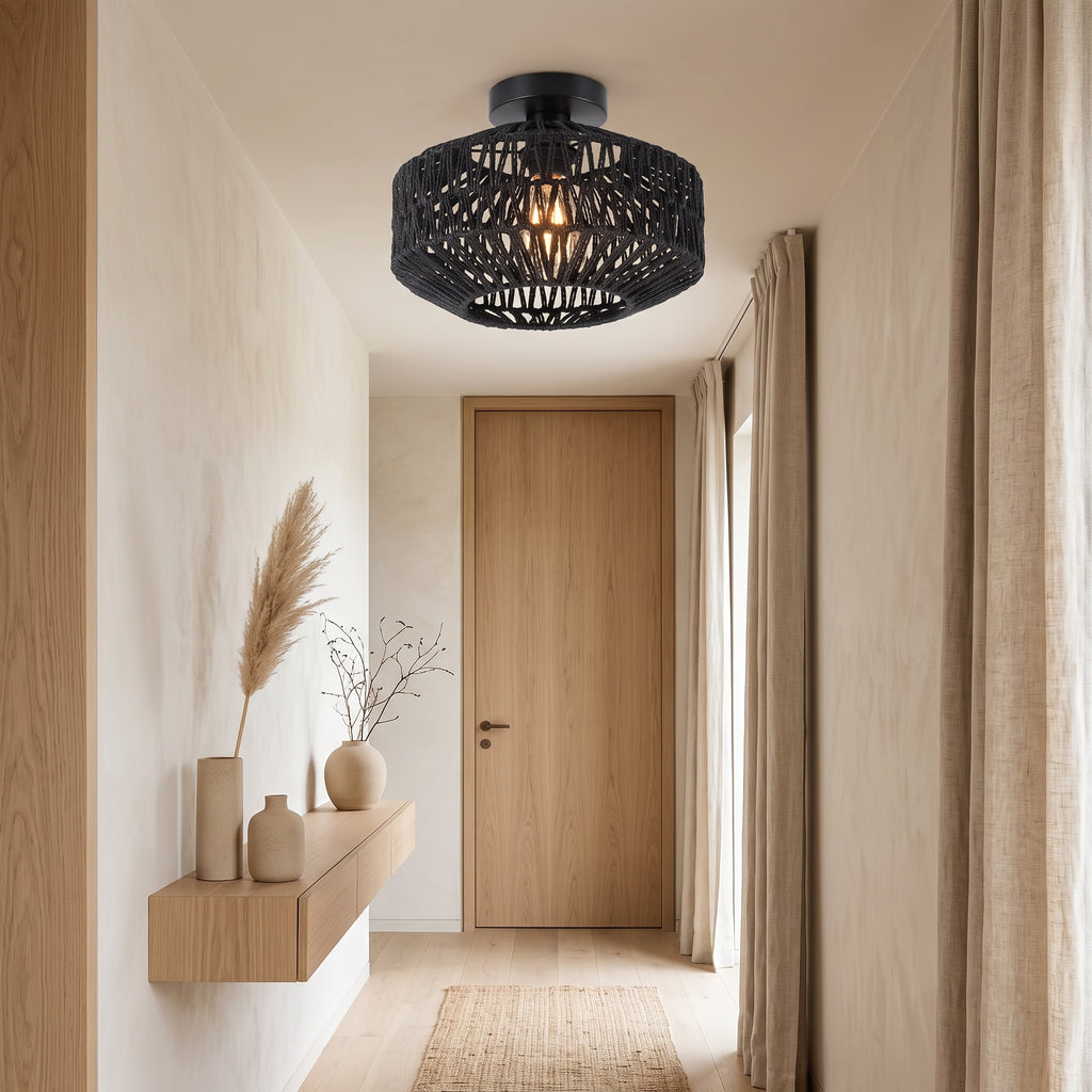 Plafonnier tambour en corde de papier noire installé, pour visualiser sa taille réelle