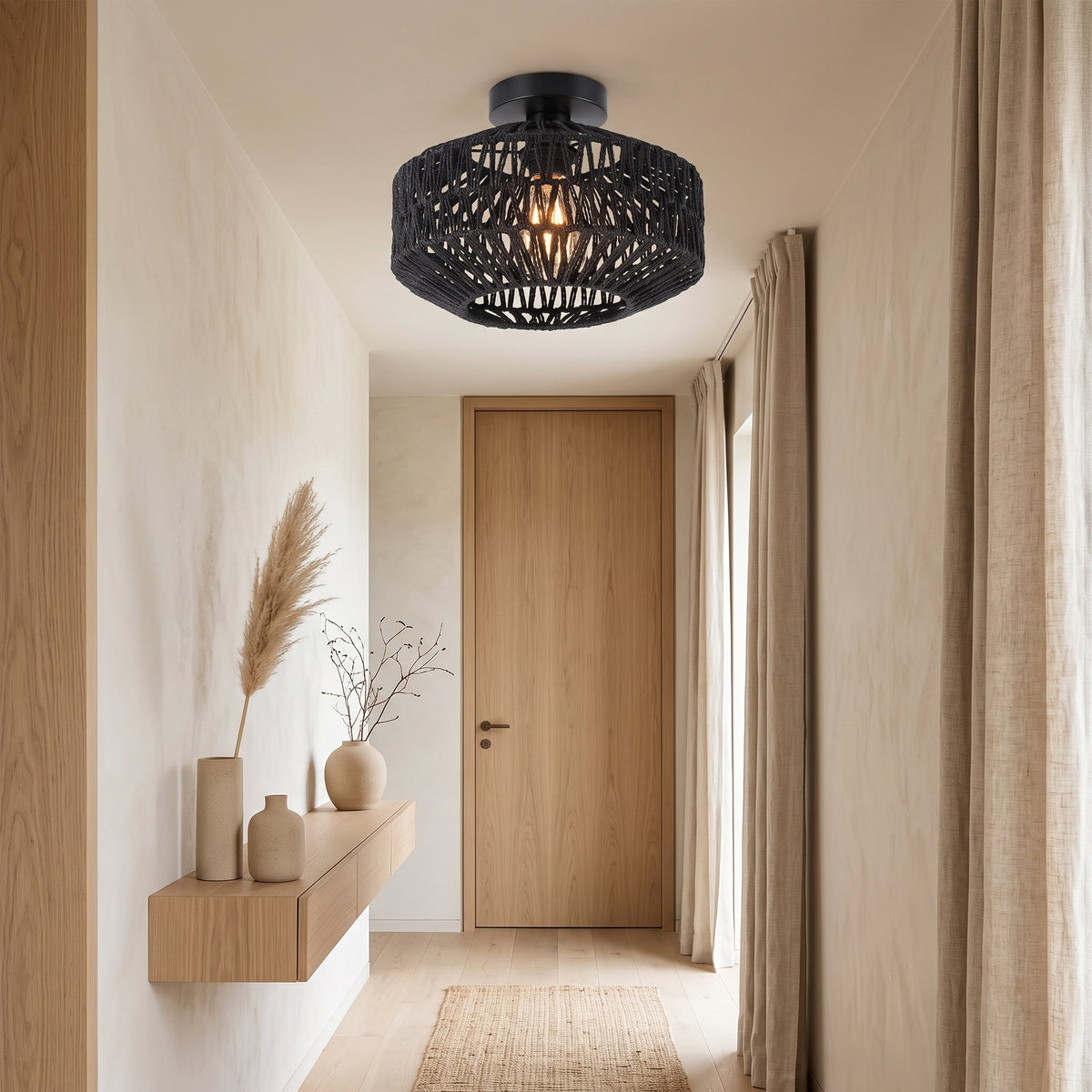 Plafonnier tambour en corde de papier noire installé, pour visualiser sa taille réelle
