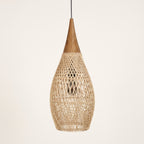 Suspension en rotin goutte, photo produit sur fond clair